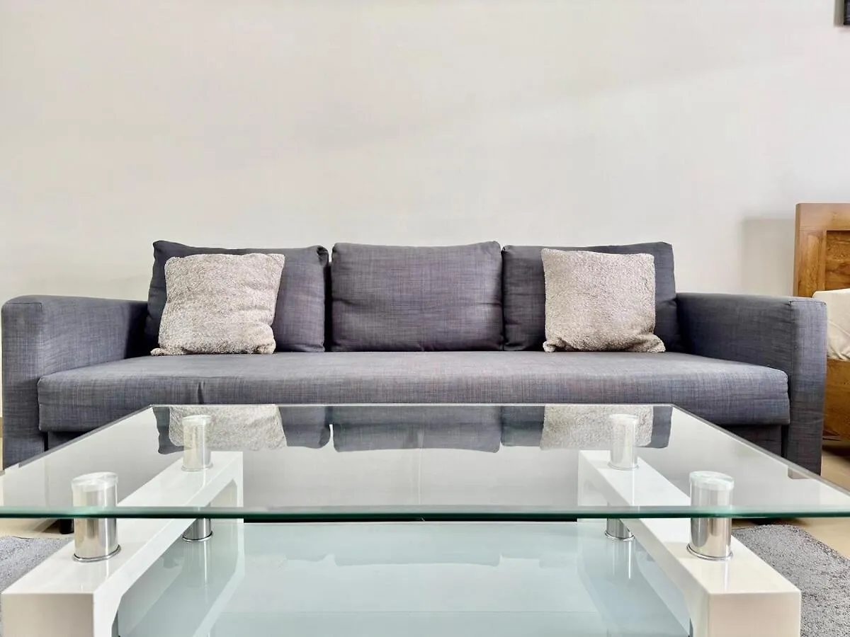 Homes2Retreat - Very Spacious Studio In The Heart Of Jvc Dubai 0*,